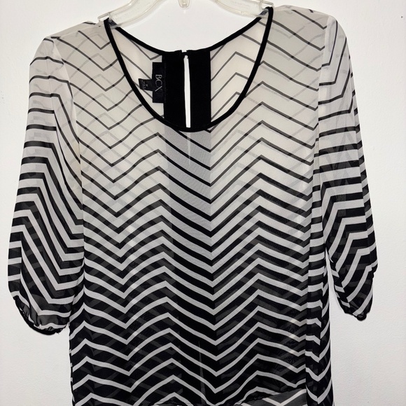 BCX BRAND STRIPED BLOUSE, SIZE M IN VERY GOOD CONDITION. - Picture 1 of 4